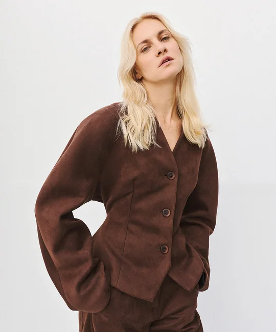 Ensemble veste cintrée effet daim à manches ballon & pantalon fuselé en suédine — vue 3