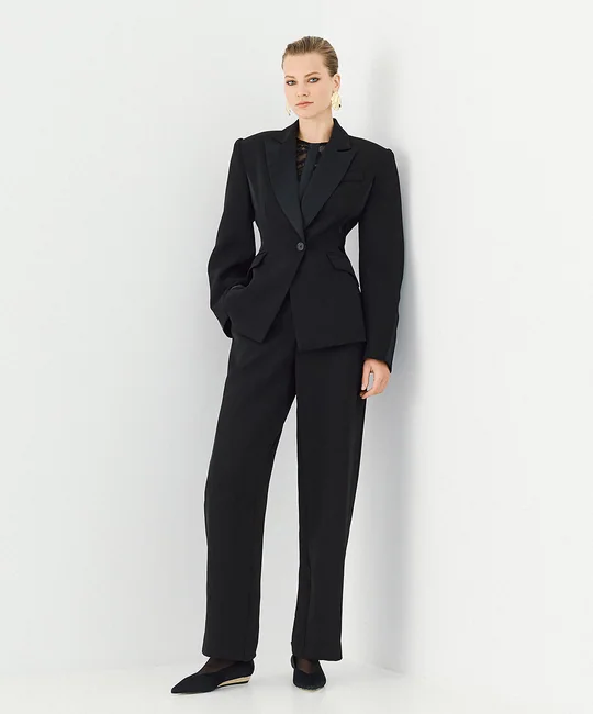 Ensemble blazer ajusté + pantalon large satin — vue 3