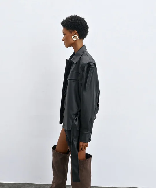 Veste simili cuir ceinturée + Short à pinces noir — vue 2