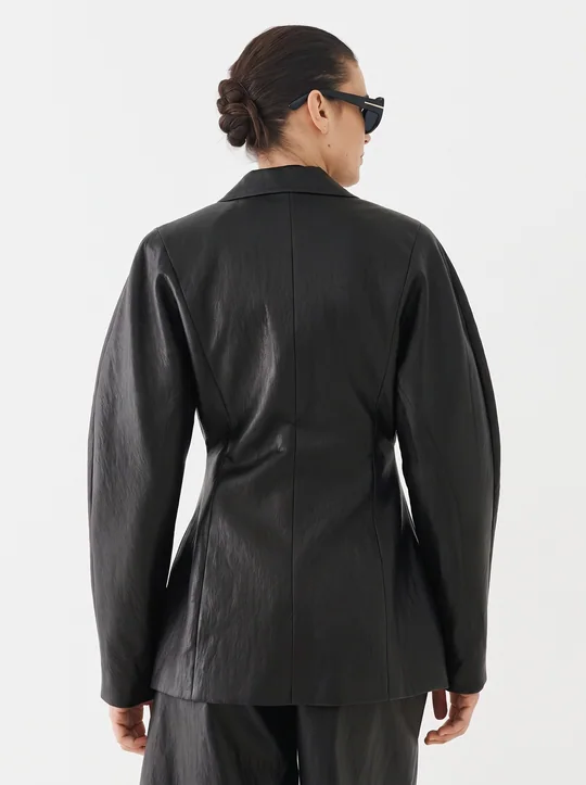 Blazer ajusté + Pantalon large simili cuir noir — vue 3