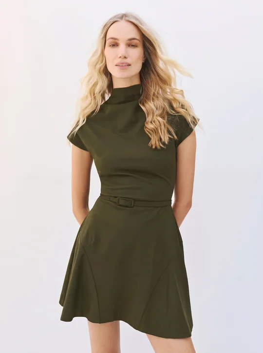 Robe courte ceinturée — vue 2