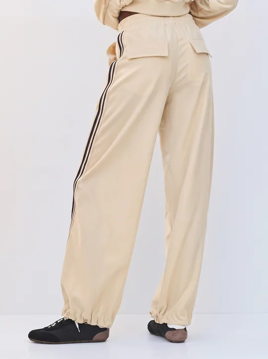 Sweat + Pantalon à bandes vanille — vue 10