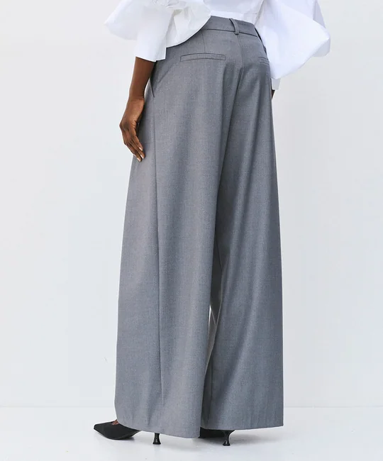 Pantalon large à plis contrastés — vue 3