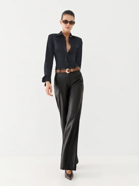 Pantalon évasé en simili cuir — vue 1