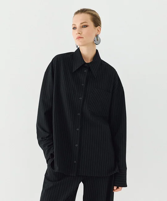 Chemise rayée dos dentelle + Pantalon carotte rayé noir — vue 3